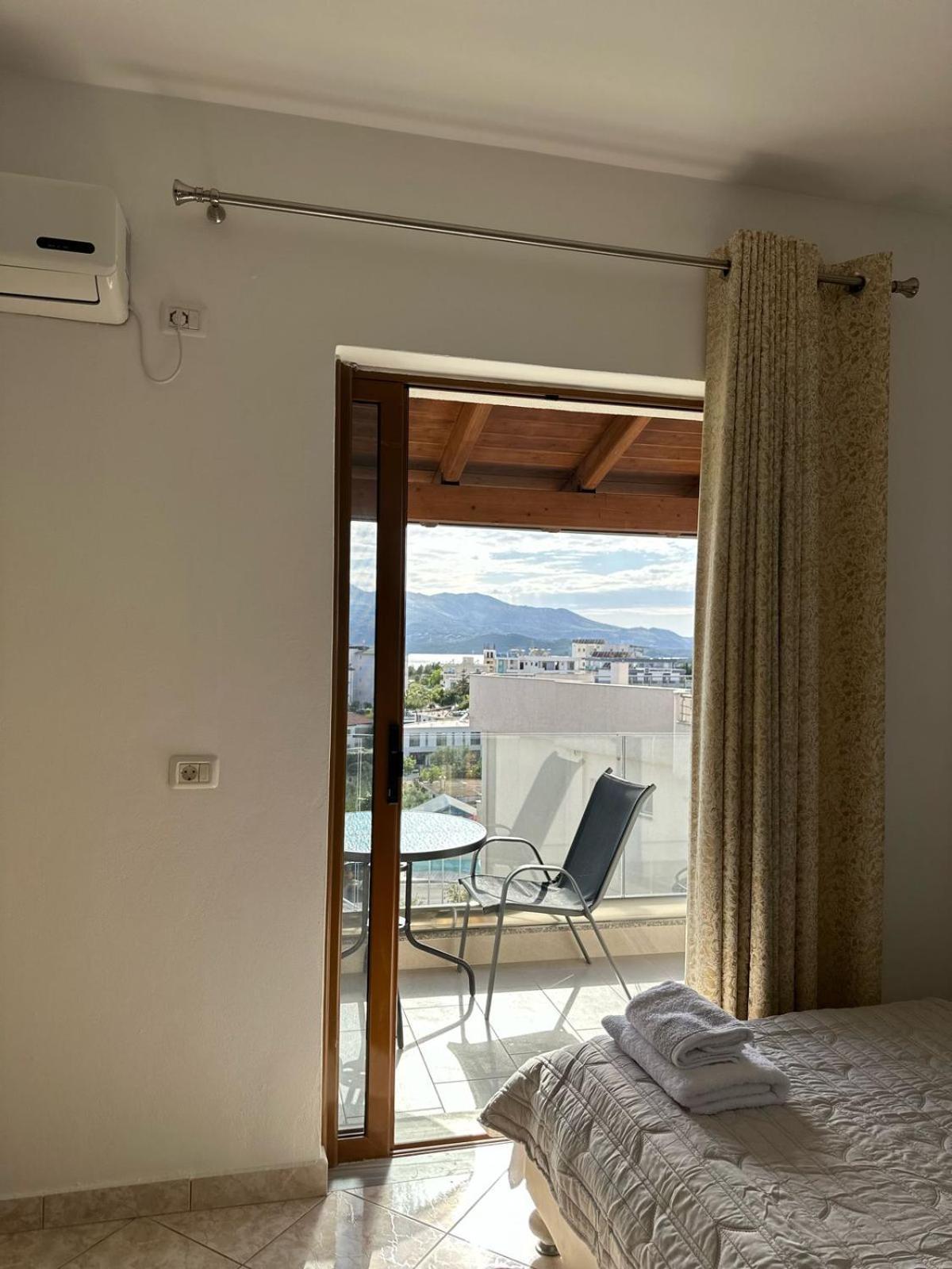 Almar Hotel